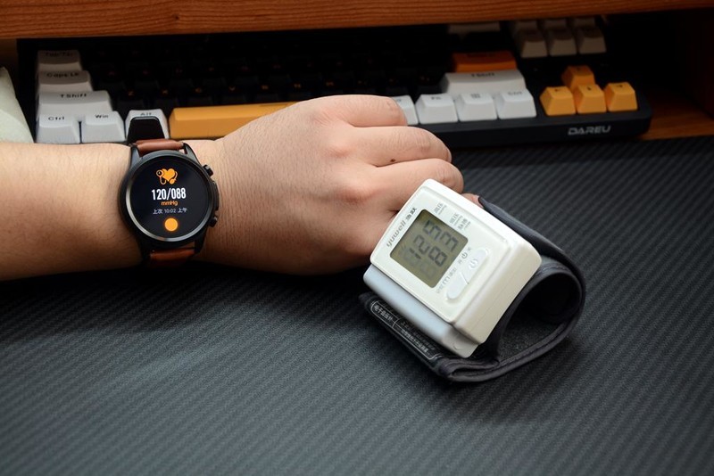 24小时监测、DIY表盘，dido E55S无创血糖监测智能手表体验