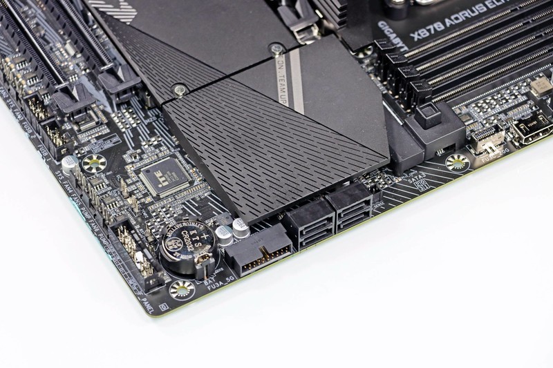 9800X3D 它来了！史诗级游戏流畅度加强