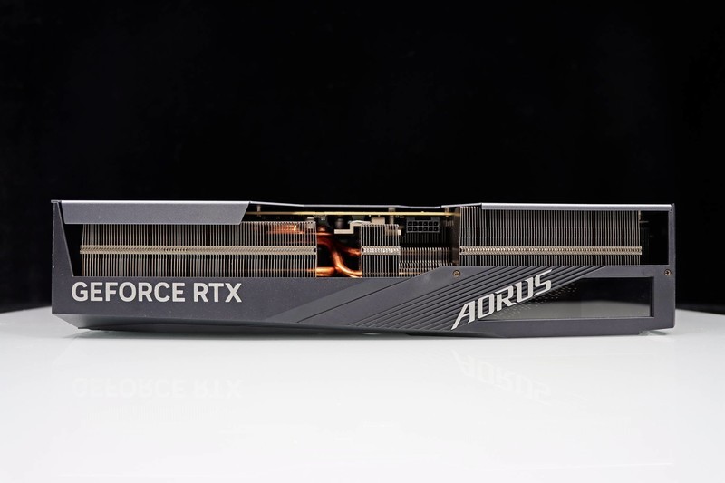 9800X3D 它来了！史诗级游戏流畅度加强