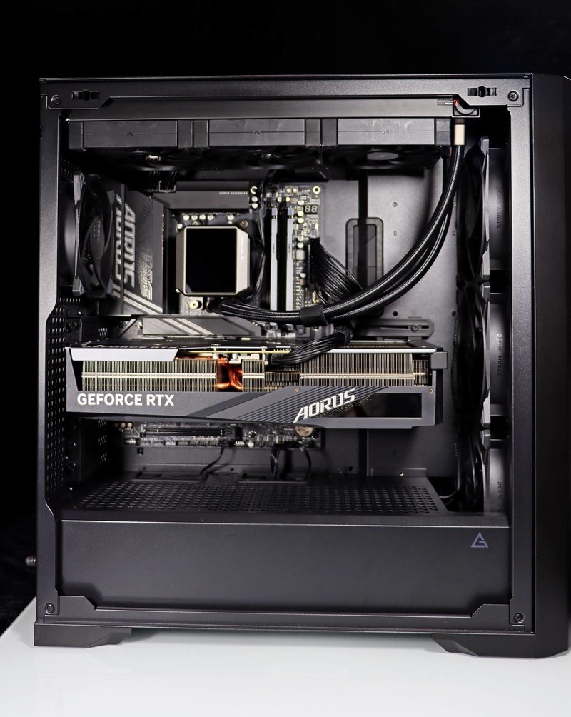 9800X3D 它来了！史诗级游戏流畅度加强