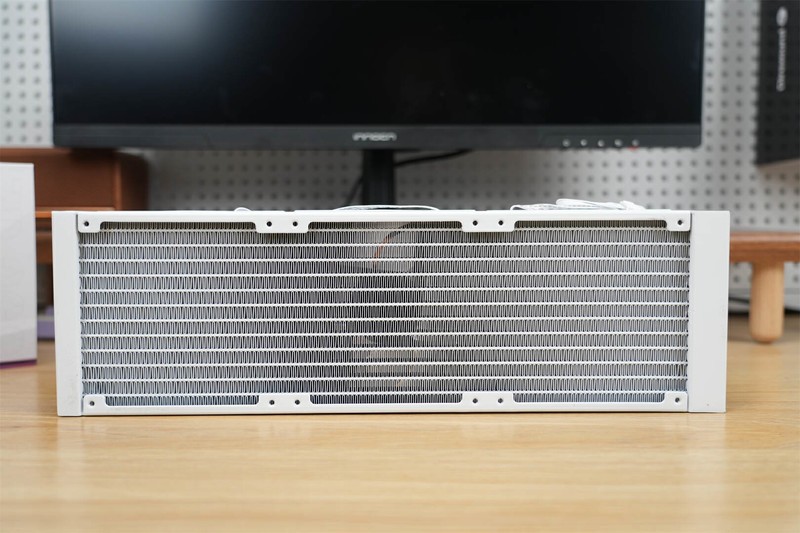 酷睿 Ultra 200S遭遇劲敌！微星MAG CORELIQUID I360 WHITE来袭