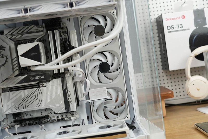 酷睿 Ultra 200S遭遇劲敌！微星MAG CORELIQUID I360 WHITE来袭