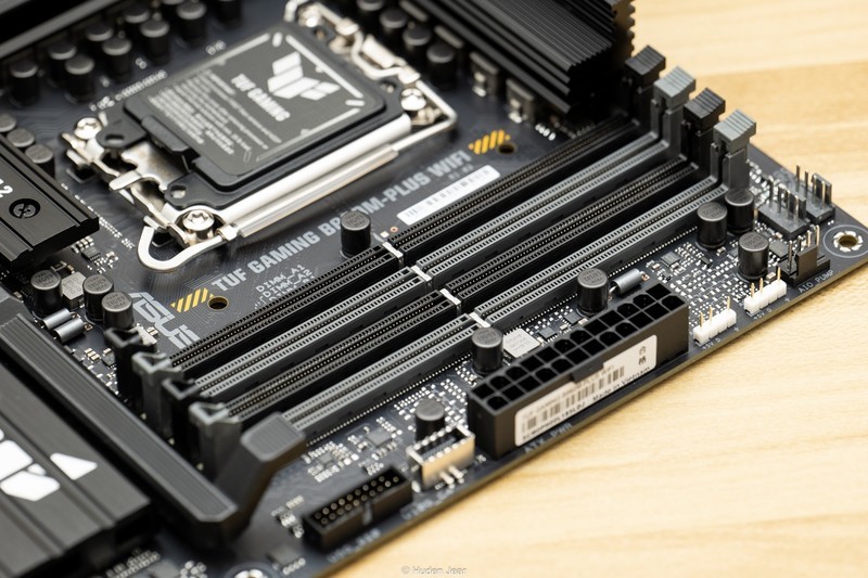 满满当当！TUF B860M+U7 265K+夜神5080紧凑matx装机