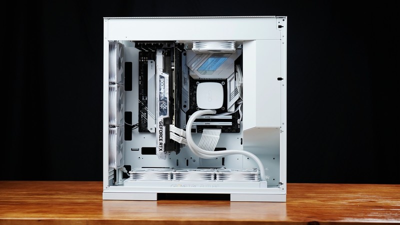 优化垂直风道几何未来罗汉装机show:12900K+吹雪Z690+XPG DDR5内存配置