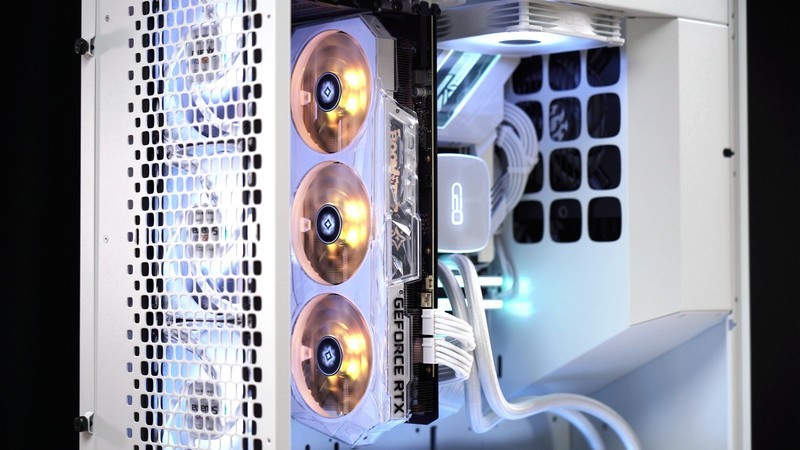 优化垂直风道几何未来罗汉装机show:12900K+吹雪Z690+XPG DDR5内存配置