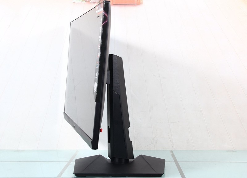 带来更大惊喜，让粉丝获得更大利益，游戏显示器选它就对了