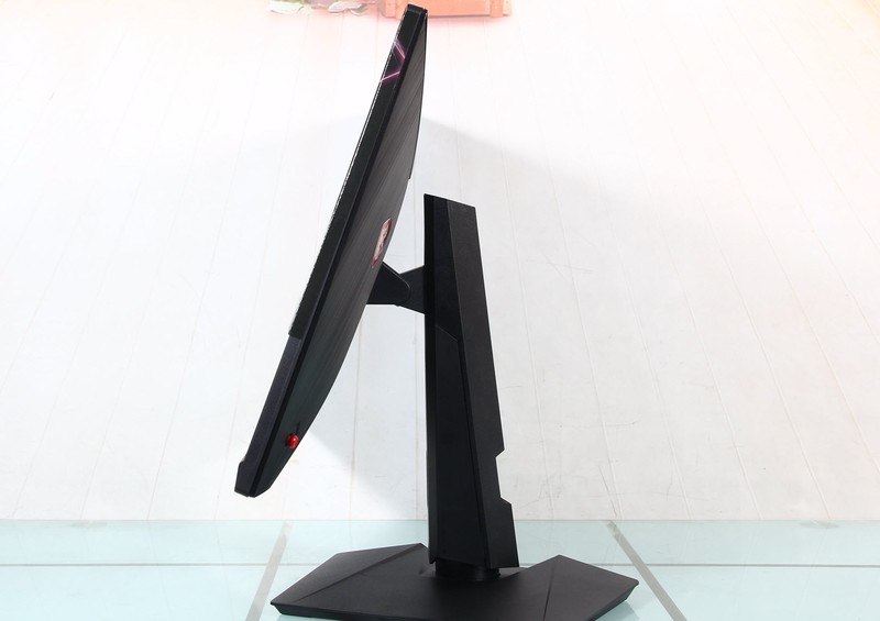 带来更大惊喜，让粉丝获得更大利益，游戏显示器选它就对了