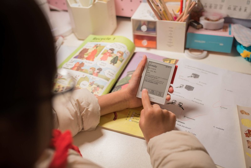 喵喵智能学习卡Q1：主动学习新科技，辅助教学从碎片时间开始