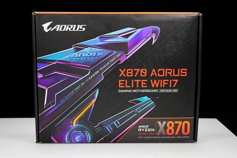 9800X3D 它来了！史诗级游戏流畅度加强