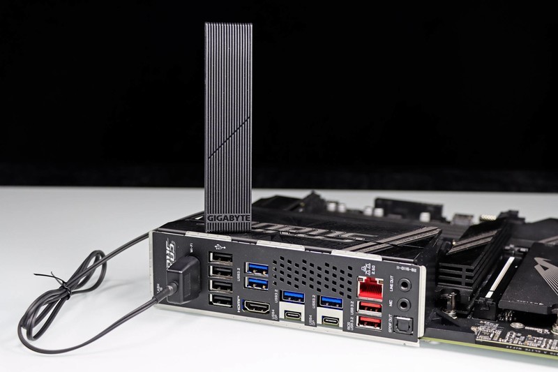 9800X3D 它来了！史诗级游戏流畅度加强