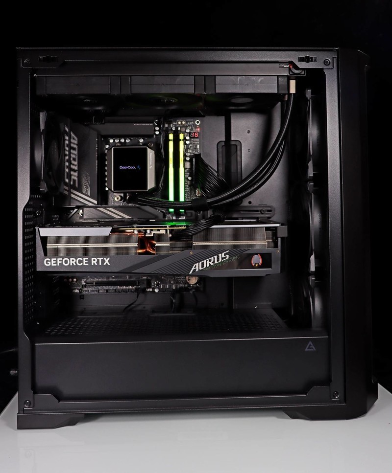 9800X3D 它来了！史诗级游戏流畅度加强