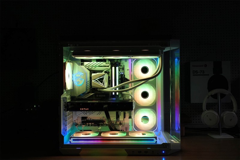 酷睿 Ultra 200S遭遇劲敌！微星MAG CORELIQUID I360 WHITE来袭