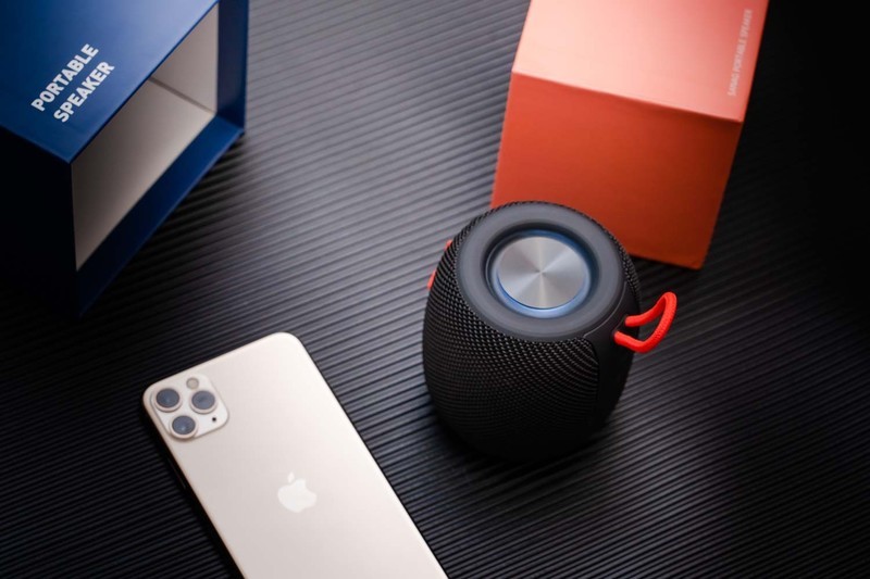 SANAG M11无线蓝牙音箱评测：体积小巧，能量巨大，户外旅游必备