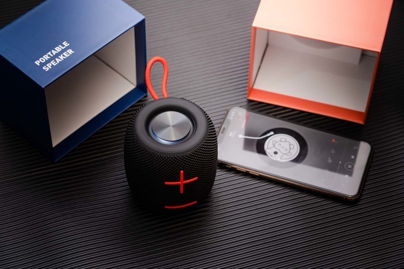 SANAG M11无线蓝牙音箱评测：体积小巧，能量巨大，户外旅游必备