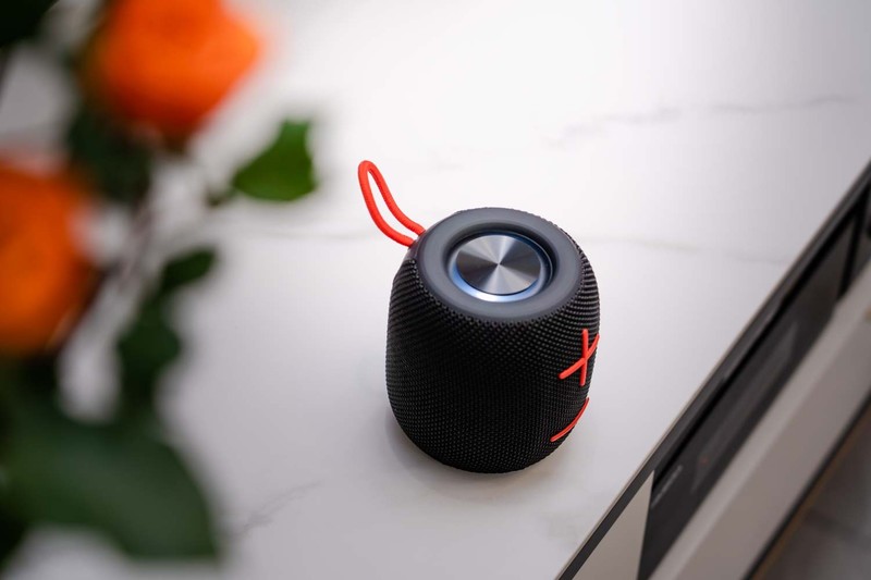 SANAG M11无线蓝牙音箱评测：体积小巧，能量巨大，户外旅游必备