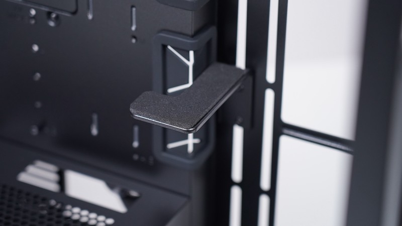 双面全透+六面快拆模组化设计，爱国者月光宝盒 镜装机评测