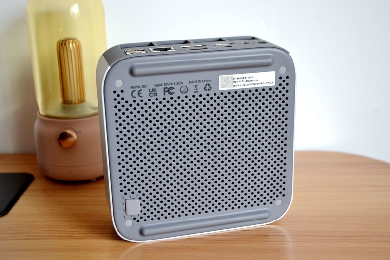 牙膏厂逆袭！搭载Ultra 5 125H的迷你主机有多强？零刻SEI14评测