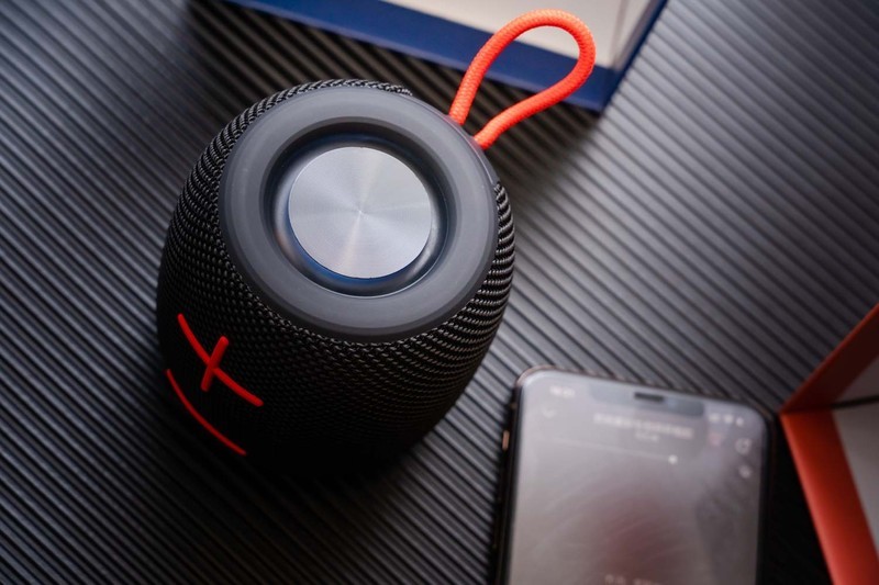 SANAG M11无线蓝牙音箱评测：体积小巧，能量巨大，户外旅游必备