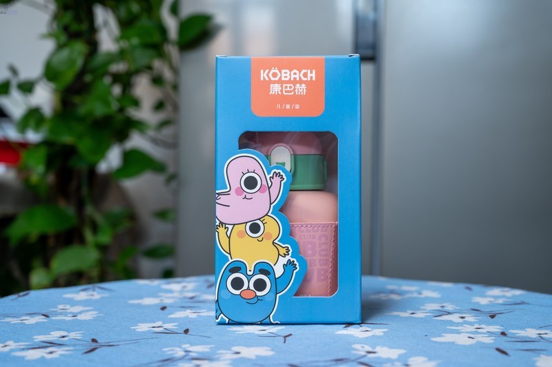 安全好用的儿童水杯，容量大还能长效保温，康巴赫儿童保温杯上手