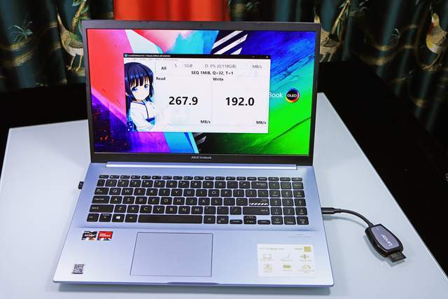 佳能 90D + 雷克沙 1800X 128G SD 卡的连拍测试，以及 4K 视频录制