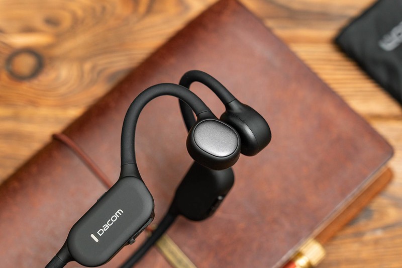 骨传导价格都那么贵，难道就没有质优价美？Dacom Explore E80体验