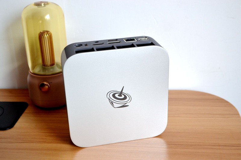 牙膏厂逆袭！搭载Ultra 5 125H的迷你主机有多强？零刻SEI14评测