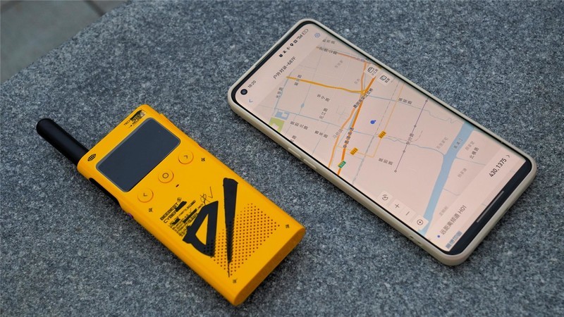 传统对讲机的克星来了！配置拉满还有更薄设计，极蜂这次方向对了