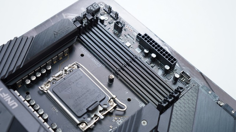 双面全透+六面快拆模组化设计，爱国者月光宝盒 镜装机评测