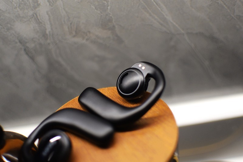 高清晰度音质和实用功能的完美结合 sanag塞那Z30耳机