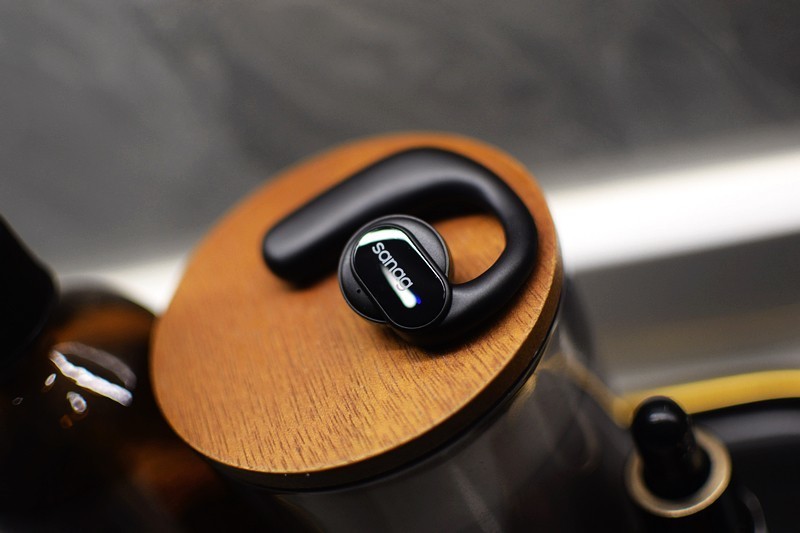 高清晰度音质和实用功能的完美结合 sanag塞那Z30耳机