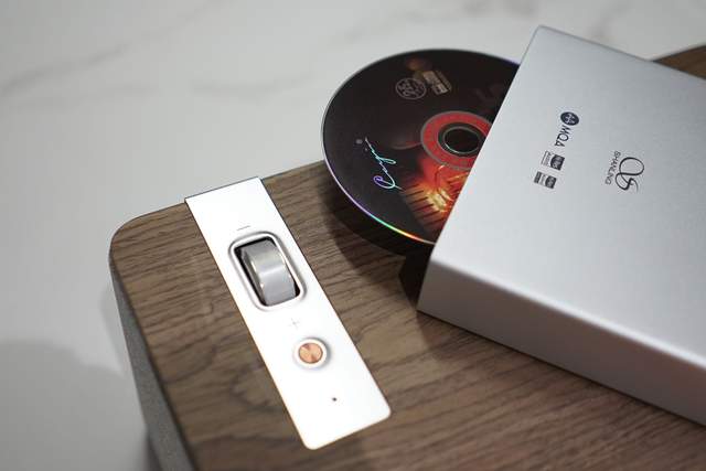 隐藏王者，杰士The Three Plus无线复古音箱体验