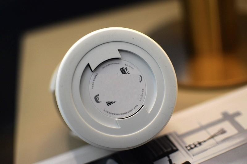 守护家的温暖 动静结合双画面 小米智能摄像机C300双摄版