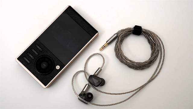 有线动圈设计+PZT混合单元+高解析监听！阿思翠GX100评测