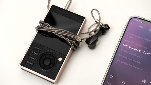 有线动圈设计+PZT混合单元+高解析监听！阿思翠GX100评测