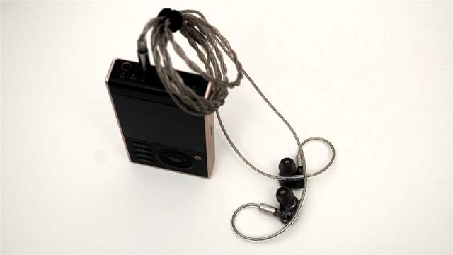 有线动圈设计+PZT混合单元+高解析监听！阿思翠GX100评测