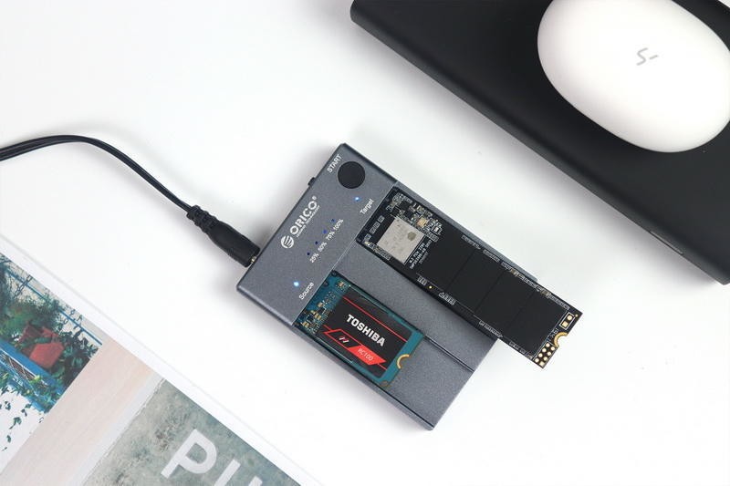 拆机M.2固态硬盘莫闲置，新旧2块一键对拷，双盘位SSD底座更实用