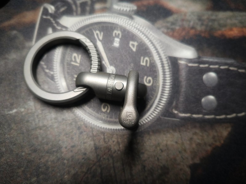 神器常自随带，拨推掇心，心身不乱，甚是解压