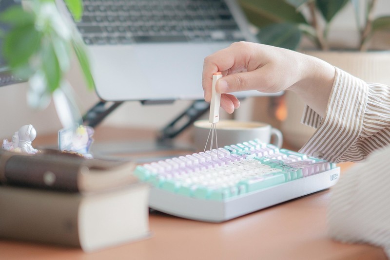 女神节推荐！Lofree洛斐小翘机械键盘上手体验，还有键帽盲盒