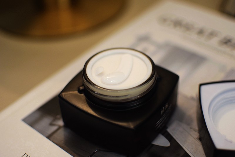 赫徕力作： 独创三段六型，千元淡纹致功效体验