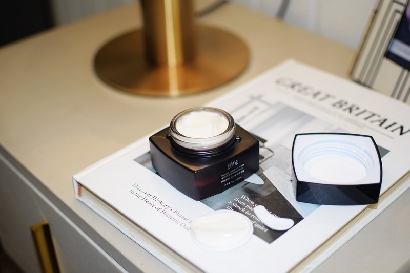 赫徕力作： 独创三段六型，千元淡纹致功效体验