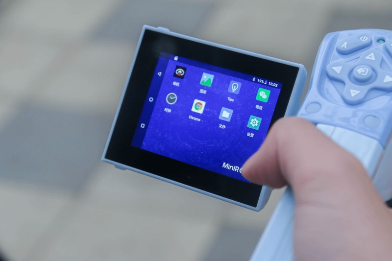 热像仪到底有多牛？消费级飒特红外MinIR256评测，国内首款可翻转屏