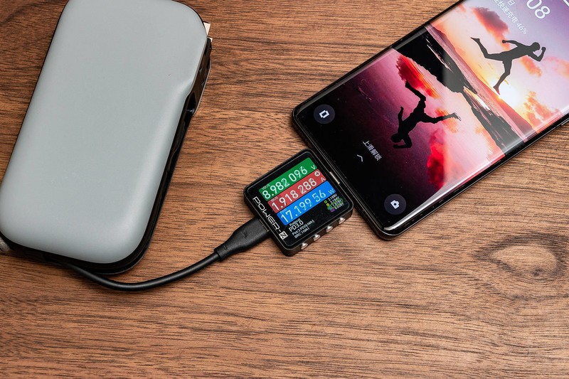 IDMIX CH07 Pro三合一旅行充：既是充电头，又是充电宝，最高PD35W输出