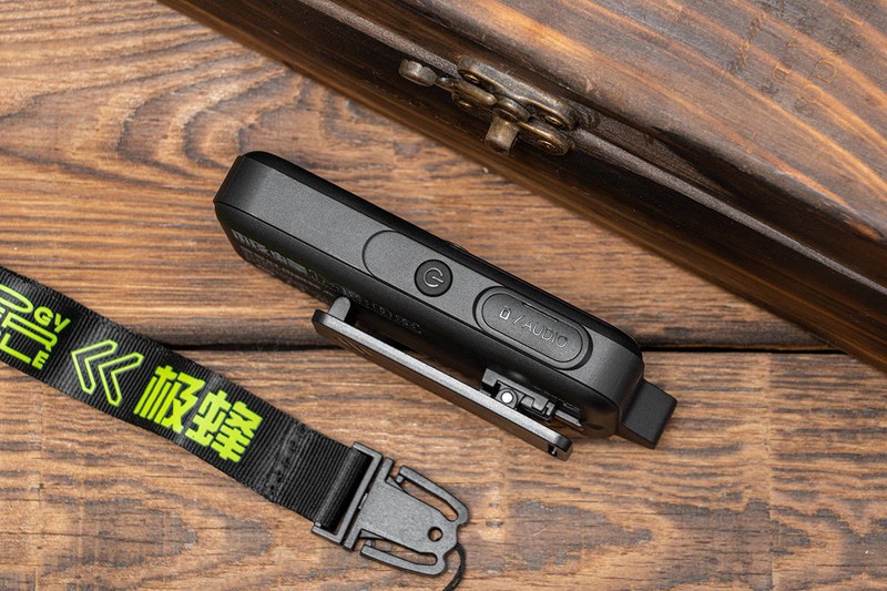 极蜂公网对讲机M303：不仅是外观的进化，打破通话距离限制更重要