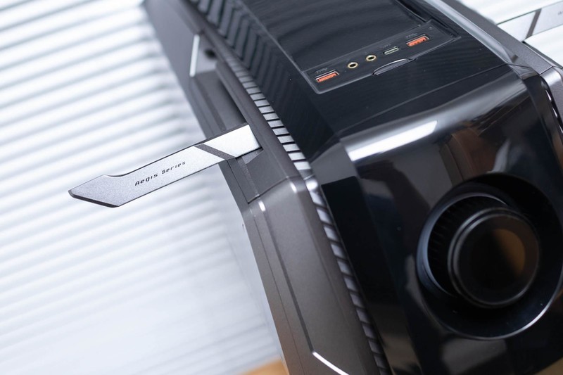 摸得到的真理，贵的好用着爽，微星MSI电竞主机宙斯盾TI5