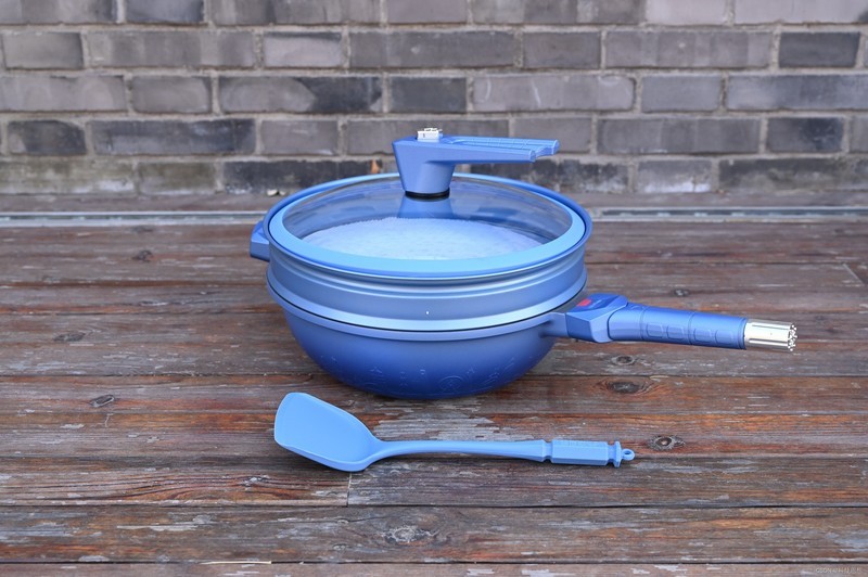 美观结实的多用锅，能炒能煮还省电，帝伯朗城际系列多用锅上手