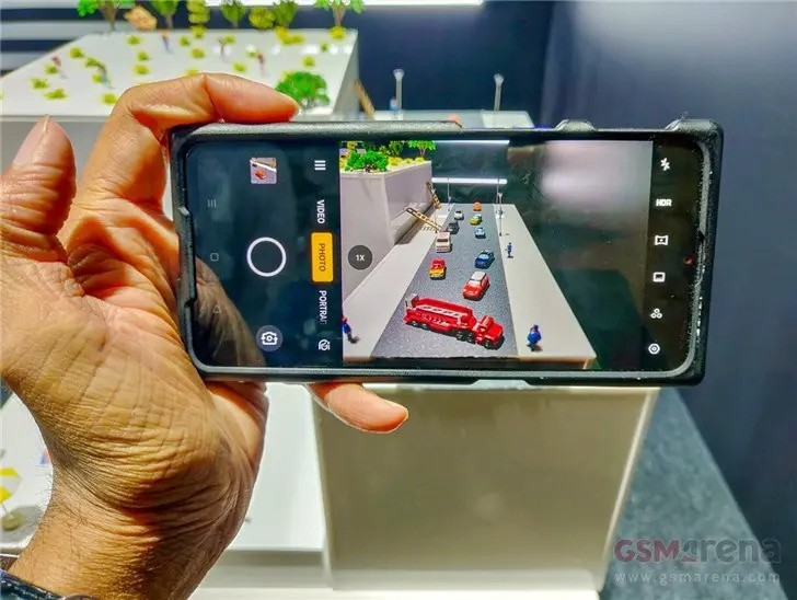 外媒曝光realme 6400万四摄手机拍照样张