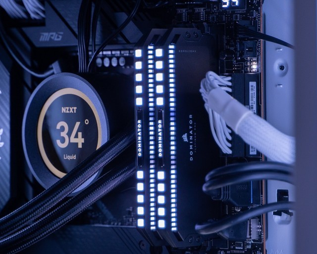 也许贵是我的问题？海盗船铂金统治者DDR5内存测评