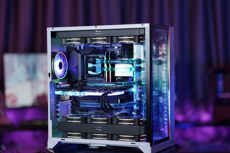 联力包豪斯i912900ks3090ti分体式水冷