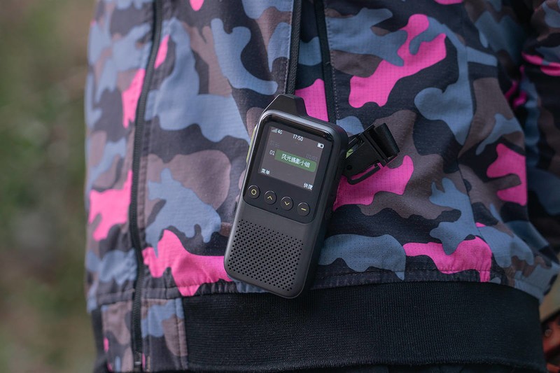 极蜂公网对讲机M303：不仅是外观的进化，打破通话距离限制更重要