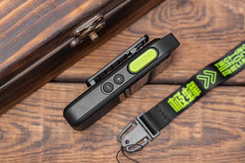 极蜂公网对讲机M303：不仅是外观的进化，打破通话距离限制更重要